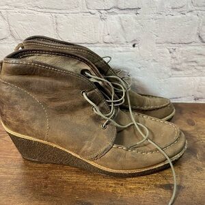 OluKai Wali Wedge Boots